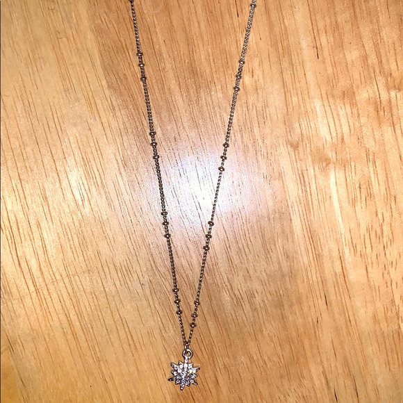 Lauren Conrad snowflake necklace - Picture 1 of 3